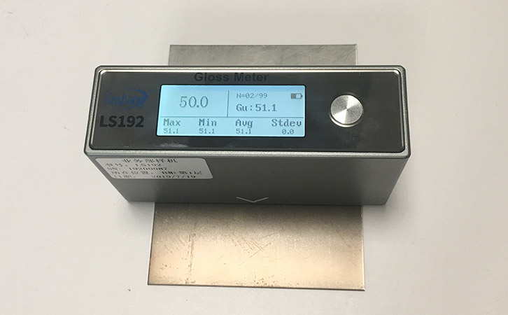 LS192光泽度仪测量铝片光泽度