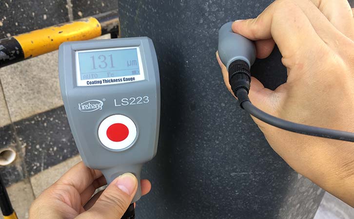 涂层厚度检测仪测量钢材